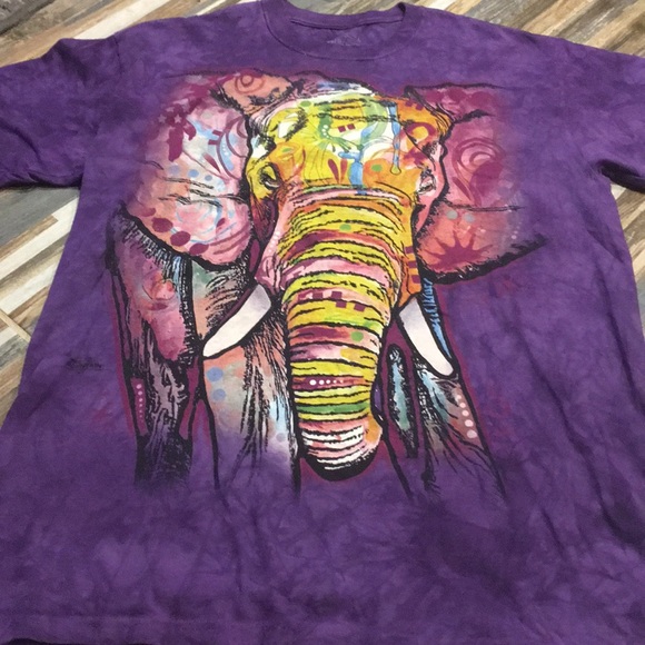 The Mountain Tops - Elephant Tulsa Zoo The Mountain T-Shirt